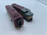 Life-Like Canadian Pacific CP Diesel Locomotive pair 4001 4401 HO SCALE Like New No Box