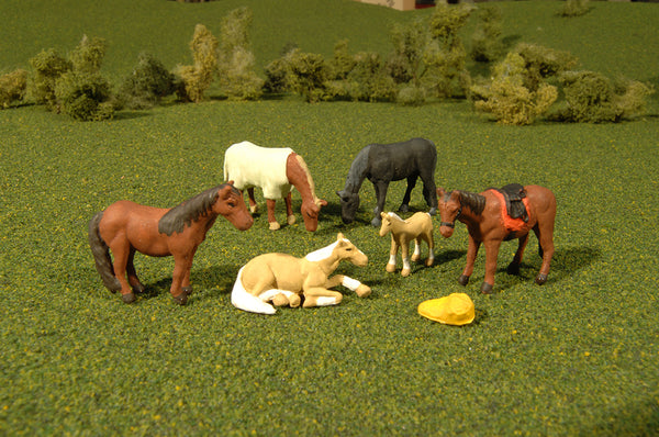 Bachmann 33119 HORSES - HO SCALE NEW