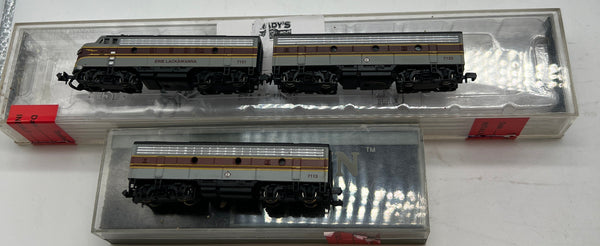 Bachmann Spectrum 81255 Erie Lackawanna F&A & B Diesel Locomotive Set & Bahcmann Plus 7113 Pwd B UNIT N SCALE Used Excellent