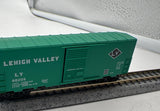 Micro-Trains Line   24020 Lehigh Valley 40' Standard Box Car w kadee style couplers  N SCALE Like New