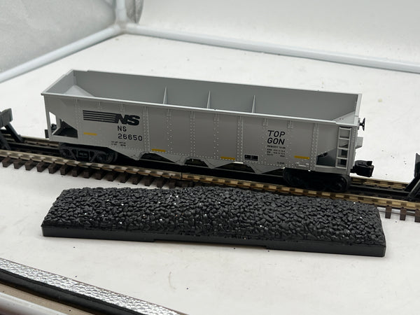 MTH Railking 30-7065C Norfolk Southern RailKing 4-Bay Hopper Car Road #26648 O SCALE Used Excellent