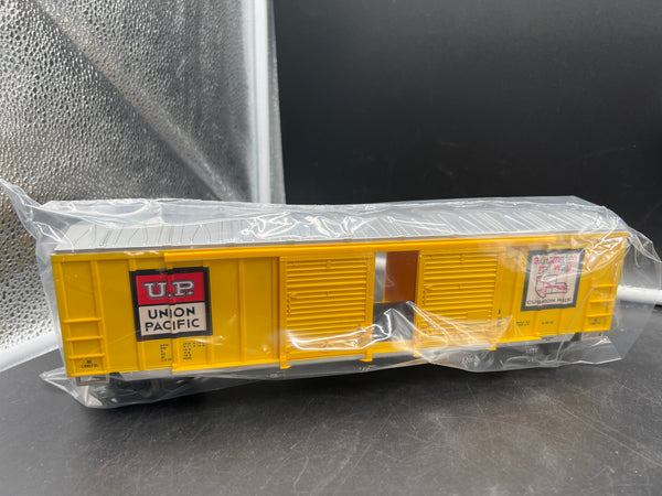 Lionel 6-17227 Union Pacific UP double door boxcar #9200 O SCALE NEW