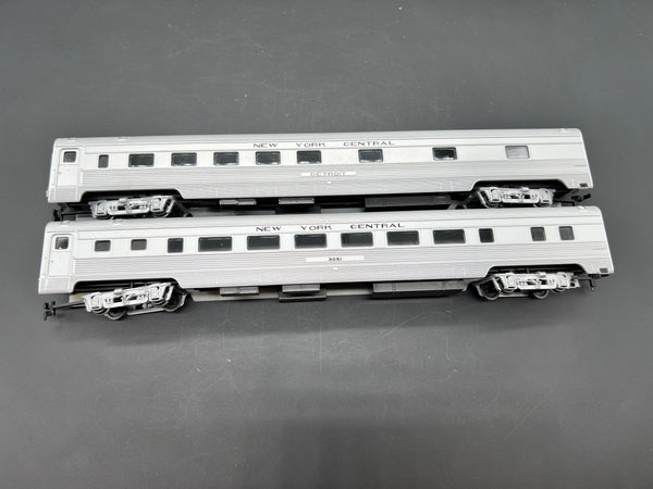 HO Scale Bargain Car Pack 60: Set of 2 NYC passenger cars HO SCALE USED
