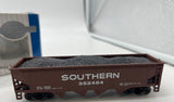 Bachmann 17604 40' QUAD HOPPER - SOUTHERN #352450 HO SCALE Used Excellent Damaged Box