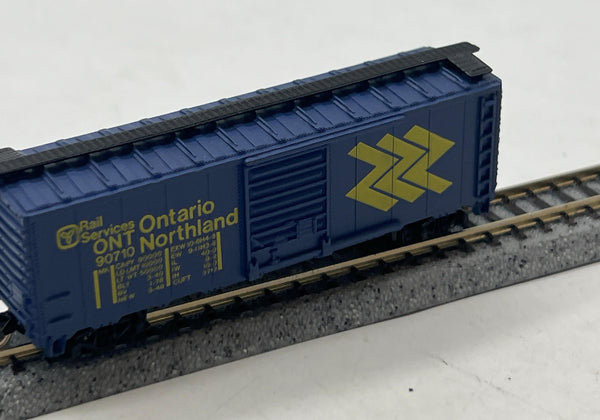 Micro Trains 90710  Ontario Northland Boxcar w Kadee style couplers N SCALE Like New wrong box