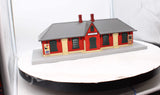 MTH Railking 30-90081 Main Street Country Passenger Station O SCALE Like New
