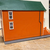 Orange House Prebuilt USED HO SCALE