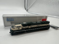Kato176-6310 BNSF Heritage II SD70 MAC diesel locomotive 9842 N SCALE Like New
