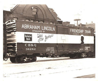 MTH Premier 20-93521 Chicago Burlington & Quincy 40' AAR Box Car Friendship train O Scale NEW
