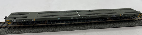 Spring Mills Depot DODX Transport Flat Car Olive Green #40089 161203-06 HO Scale  Like New