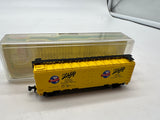 Model Power 3725 Schlitz beer reefer car N SCALE Like New