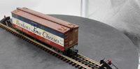 Atlas 6704-2 Borden's Fine Cheese 40' Woodside Refrigerator Car O Scale WEATHERED AS IS Used Excellent