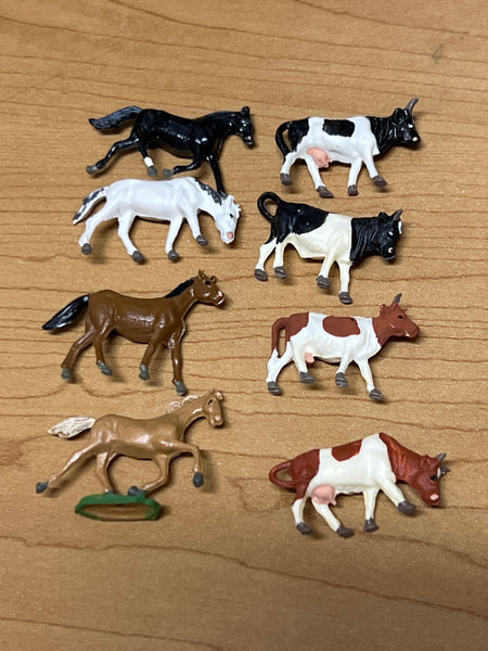 Merten 1001 FIgure Pack 4 Horses 4 Cows Farm Animals HO SCALE Like New