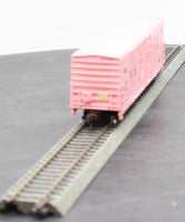 athearn ATH91287 50' Cancer Awareness Box Car HO SCALE Like New