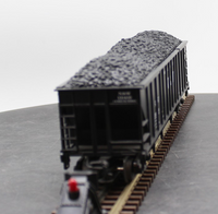 MTH Premier 20-97408 Norfolk & Western 4-Bay Hopper Car . O SCALE Like New Damaged Box