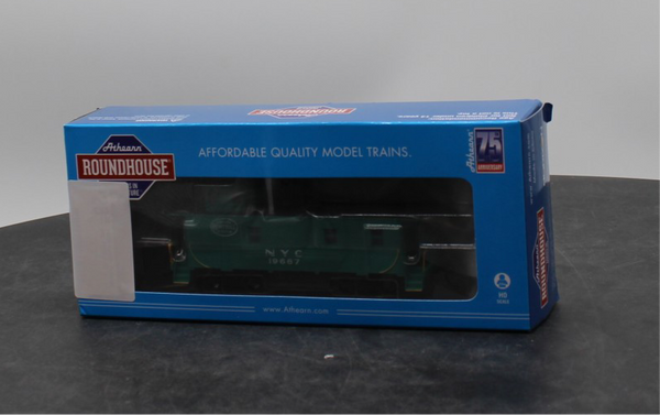 Athearn/Roundhouse #RND74285 New York Central cupola caboose #19667 HO scale  NEW