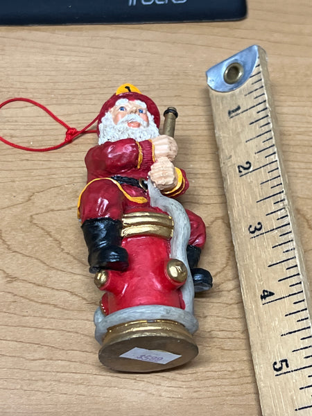 Firefighter Santa on Hydrant Ornament Used Excellent No Box