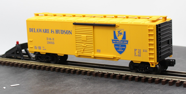 Lionel 6-17258 Delaware & Hudson Yellow Boxcar O SCALE Used Excellent