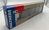Walthers 932-5876 PENNSYLVANIA PRR CLASS B60B BAGGAGE CAR Ready to Run Tuscan, black, gold HO Scale Like New