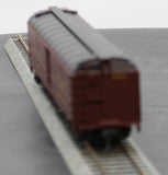 Walthers 920-17224 PENNSYLVANIA RAILROAD R50b Express Reefer WalthersProto Tuscan, black, Dulux Gold #2670 HO Scale Like New