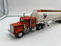 Lionel 6-12777 Chevron red tractor truck and tanker O SCALE Used Excellent Wrong Box