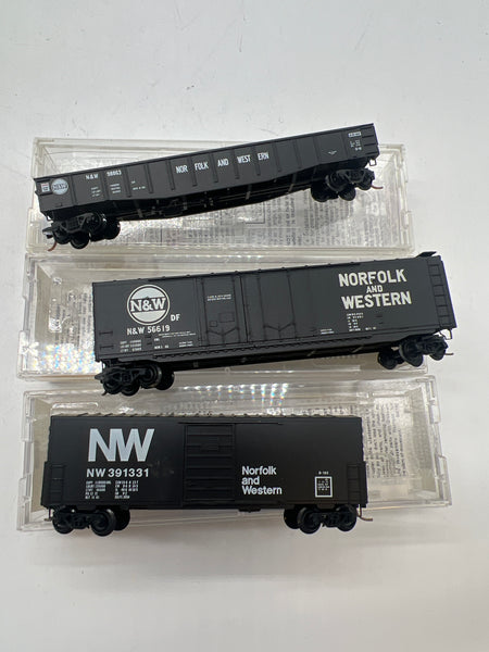 Set of 3 Assorted Freight Cars 006 Micro Trains--Norfolk Western  N SCALE Like New