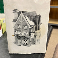Department 56 Dickens Village  5811-4 Kingsford Brew House Damaged Box
