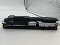 Athearn ATHG83042 Norfolk Southern ES44DC Diesel locomotive w PTC -- DC Operation-- 7555 HO SCALE Like New