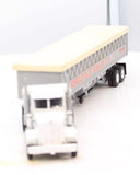 Loinel Lionel 6-12779 CONRAIL Tractor and Grain Rig Lionelville O Scale Like New