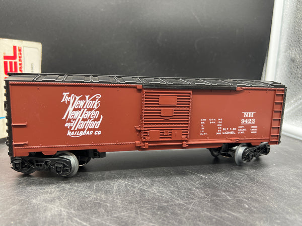 Lionel #6-9423  New York, New Haven, and Hartford box car O SCALE Like New