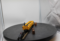 Lionel 3562-50 Postwar ATSF Yellow Operating Barrel Car w 6 barrels O SCALE Like New No Box