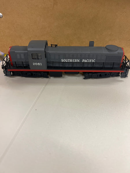 HO Scale Bargain Engine 82 SP Diesel Used Good