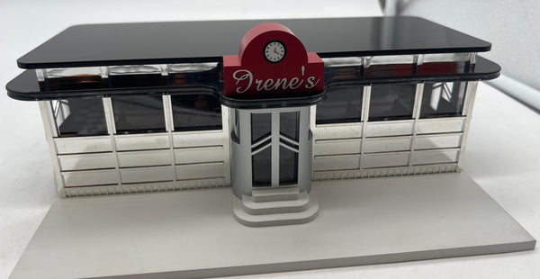 Lionel 6-24176 Irene's Diner O SCALE Used  As is Appearance (tarnished), Works