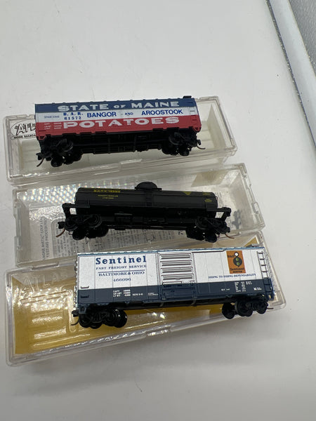 Set of 3 Assorted Freight Cars 004 -- B&O Sentinel, GATX, State of maine-- N SCALE  Used Excellent
