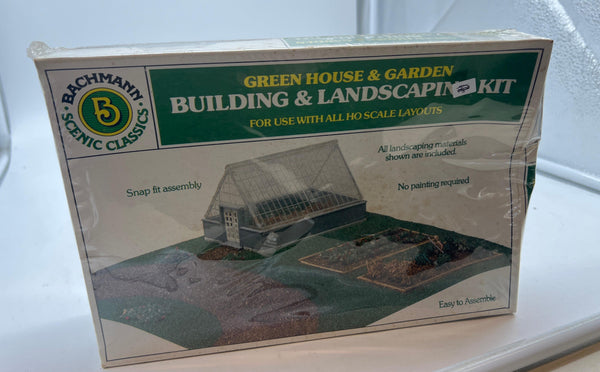 BACHMANN SCENIC CLASSICS GREEN HOUSE & GARDEN #2553 - HO  SCALE NEW