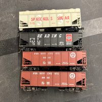 Set of 4 Hopper Cars with Opening Bay Doors HO SCALE As is