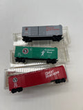 Set of 3 Assorted Freight Cars 010 Great Northern gn  N SCALE Like New