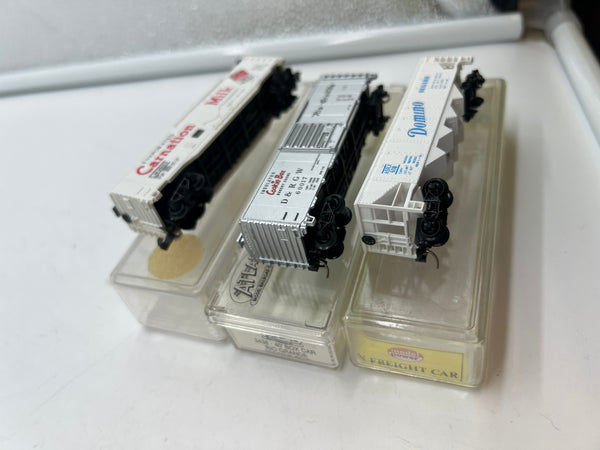 Set of 3 Assorted Freight Cars 007--Domino Sugar, Carnation Milk, DRGW Cookiebox  N SCALE  Like New