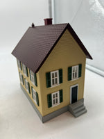 MTH Railking 30-90337 Tan w Green shutters Row House O SCALE Used Excellent
