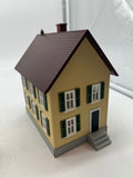 MTH Railking 30-90337 Tan w Green shutters Row House O SCALE Used Excellent