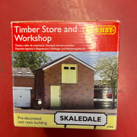 Hornby R9808 Timber Store and Workshop OO Gauge