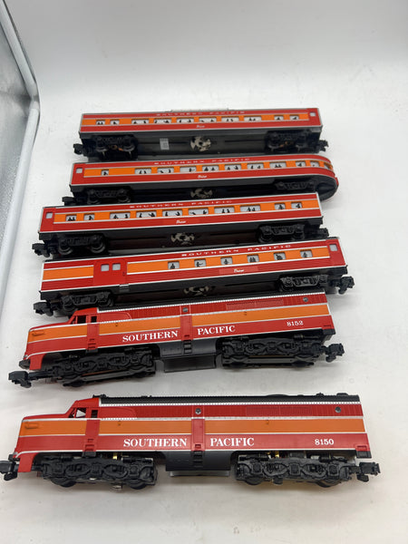 American Flyer Lionel 4-8150 4-9500 4-9501 4-9502 4-9503 Southern Pacific SP Daylight locomotive & Passenger Car set (5 Pieces) S SCALE Like New
