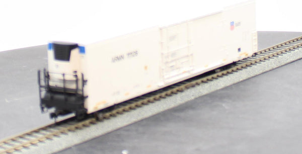 Walthers 910-4105 UNION PACIFIC 72' Modern Refrigerator Boxcar Mainline white #111126 HO Scale NEW