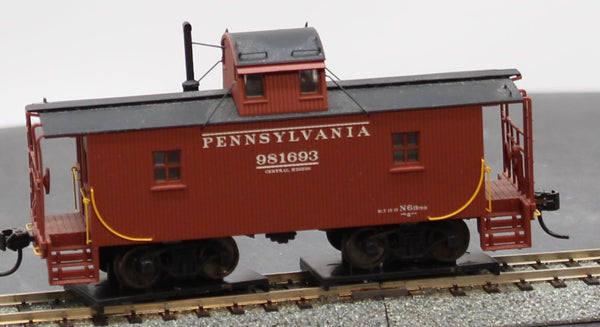 Walthers 932-7651 PA N6B wood caboose HO Scale NEW
