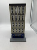 MTH Railking 30-90237 5-Story Hotel w/Blinking Sign O SCALE Like New Damaged Box