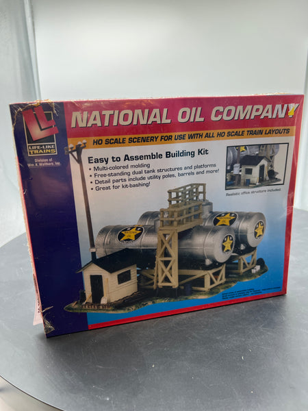 Life-Like building 433-1331 National Oil company kit HO scale NEW