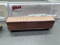 Atlas Set of 2 Boxcars Weathered as is N SCALE Used Excellent