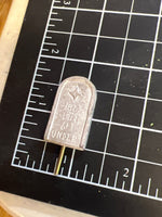 Set of 6 Gravestones Metal Detailed G SCALE Like New No Box