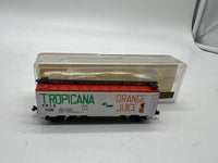 Model Power No. 3720 Tropicana orange juice refrigerator collector's car N scale  Like New
