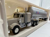 Lionel 6-12808 Mobil tank-tractor trailer truck O SCALE NEW